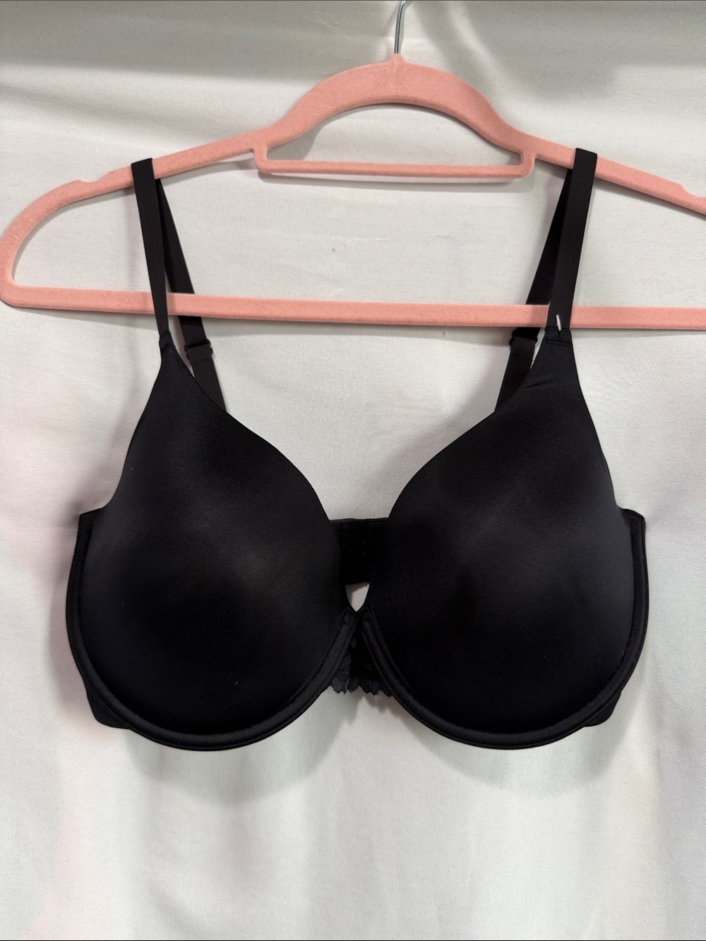 Maidenform Black Smooth Molded T-Shirt Bra